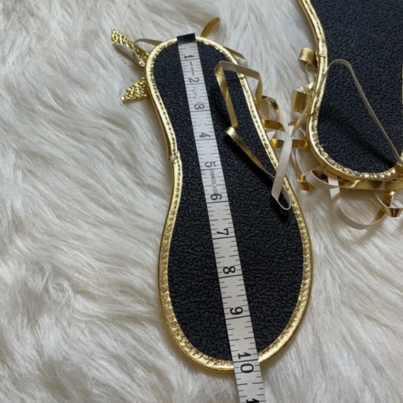 NWB Women’s Goddess Sandal NWT fits size 7-8 - Picture 6 of 6